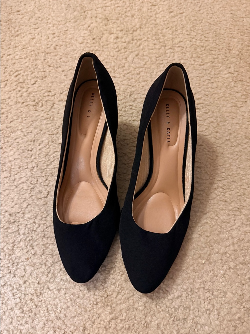 Kelly & Katie Black Pointed-Toe Suede Pumps